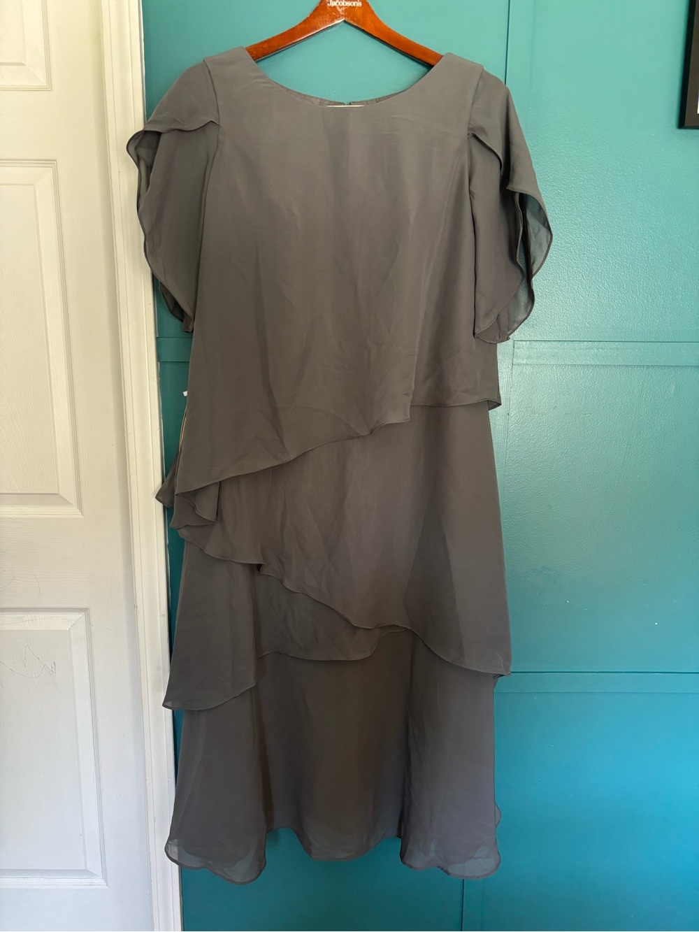 NWT Witness of Love Women's Gray Layered Maxi Dress with Flutter Sleeves